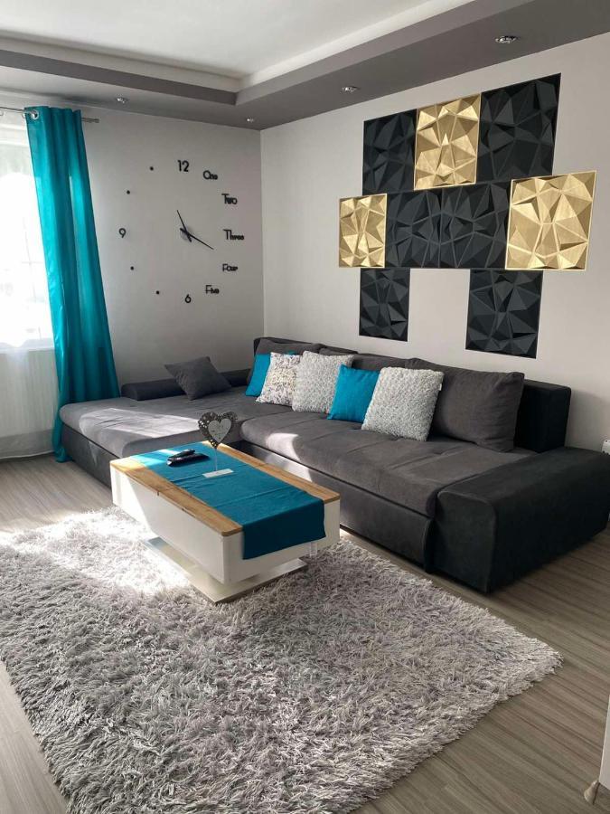 Gabrielle2 Apartman Дебрецен Екстериор снимка